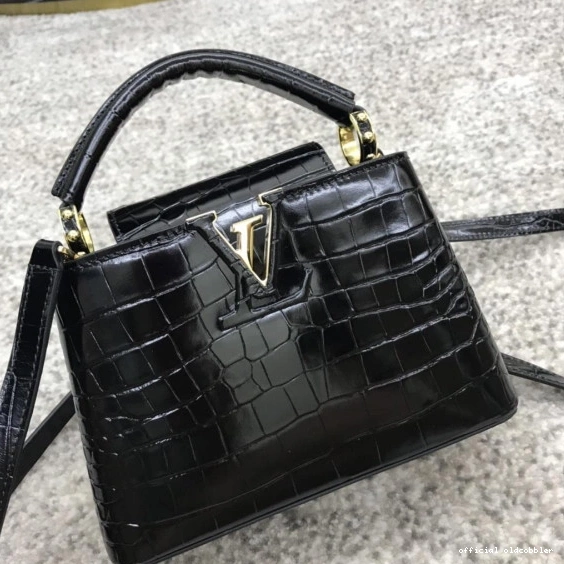 MINI VUITTON LOUIS CAPUCINES 0817